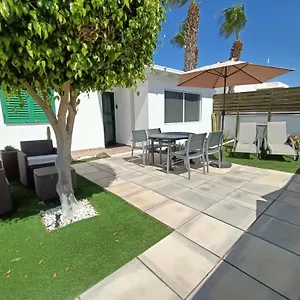 The White House With Pool - Apartamento
